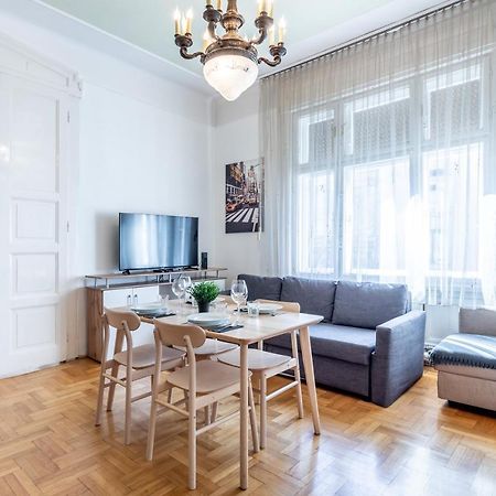 Huge Apartment In The City Center بودابست المظهر الخارجي الصورة