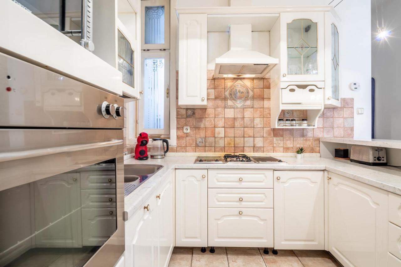 Huge Apartment In The City Center بودابست المظهر الخارجي الصورة